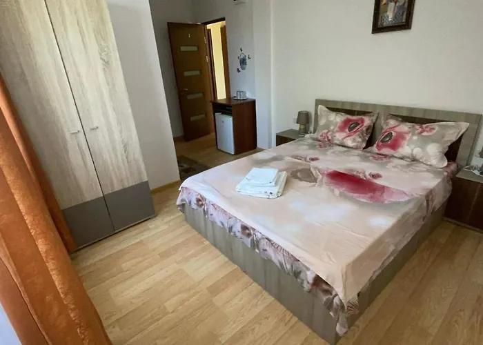 Casa Cristal Πανσιόν 3*